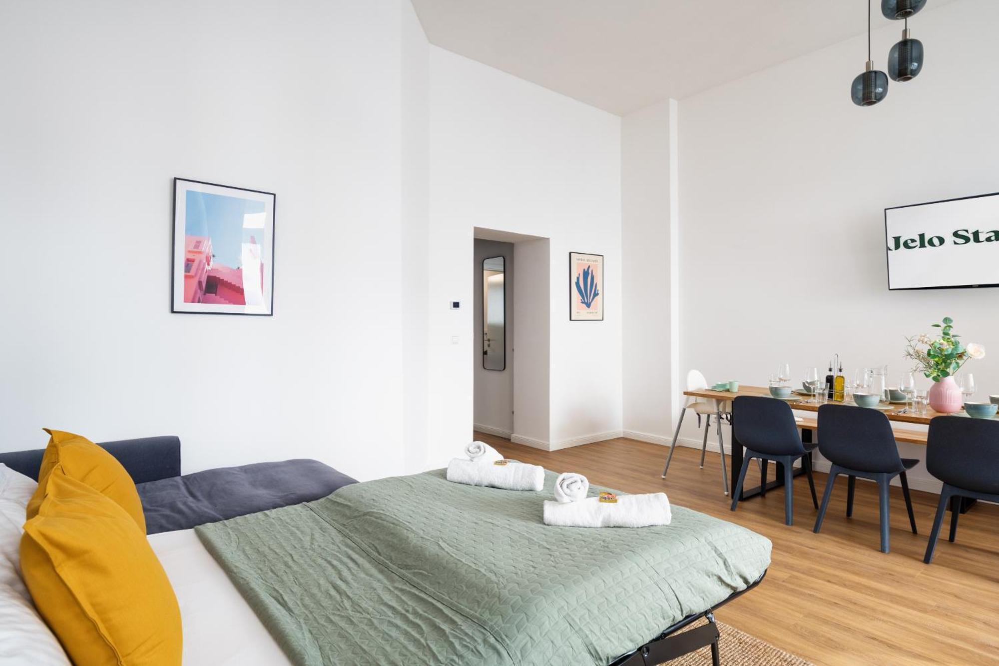 Im Herzen Von Kreuzberg - Perfekt Gelegen Fuer Bis Zu 8 Personen Berlin Luaran gambar
